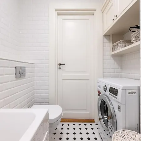 2-story Loft, Large Terrace, Next To Old Town Апартаменты