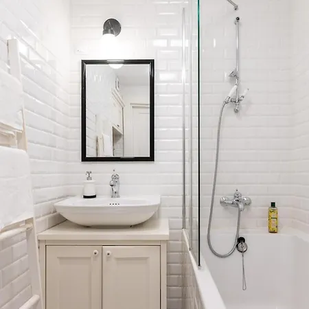 2-story Loft, Large Terrace, Next To Old Town Apartman