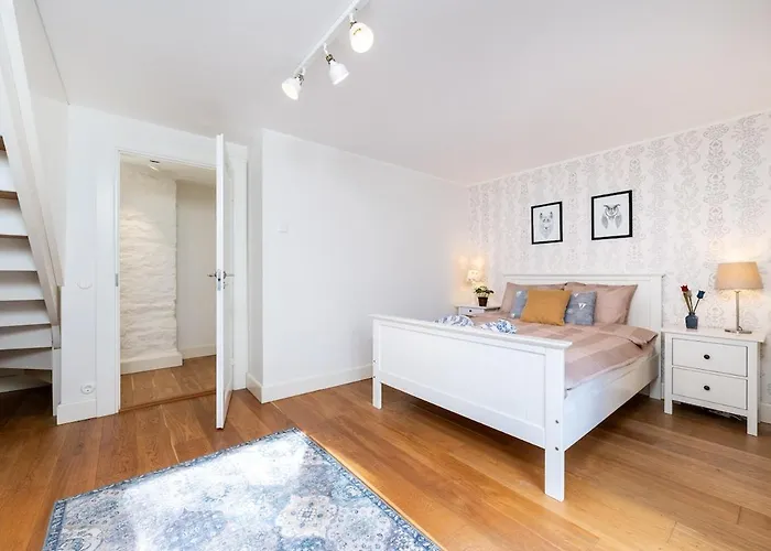 2-story Loft, Large Terrace, Next To Old Town Apartment