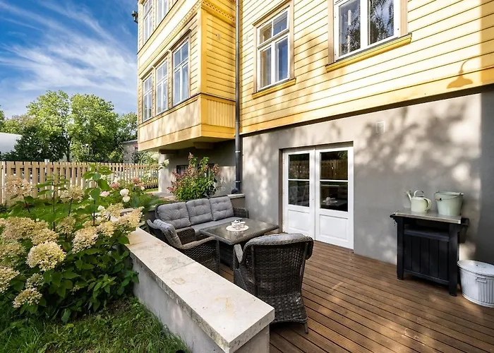 2-story Loft, Large Terrace, Next To Old Town Διαμέρισμα Ταλίν