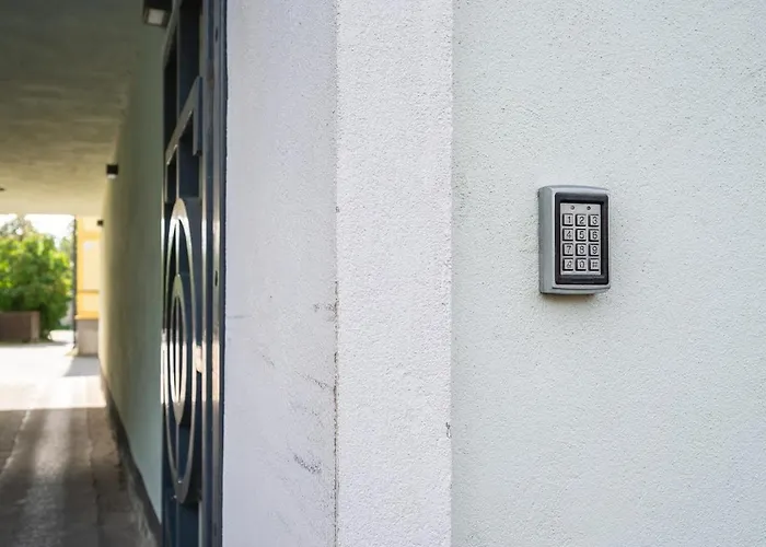 2-story Loft, Large Terrace, Next To Old Town Apartment