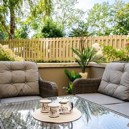 2-story Loft, Large Terrace, Next To Old Town Apartamento